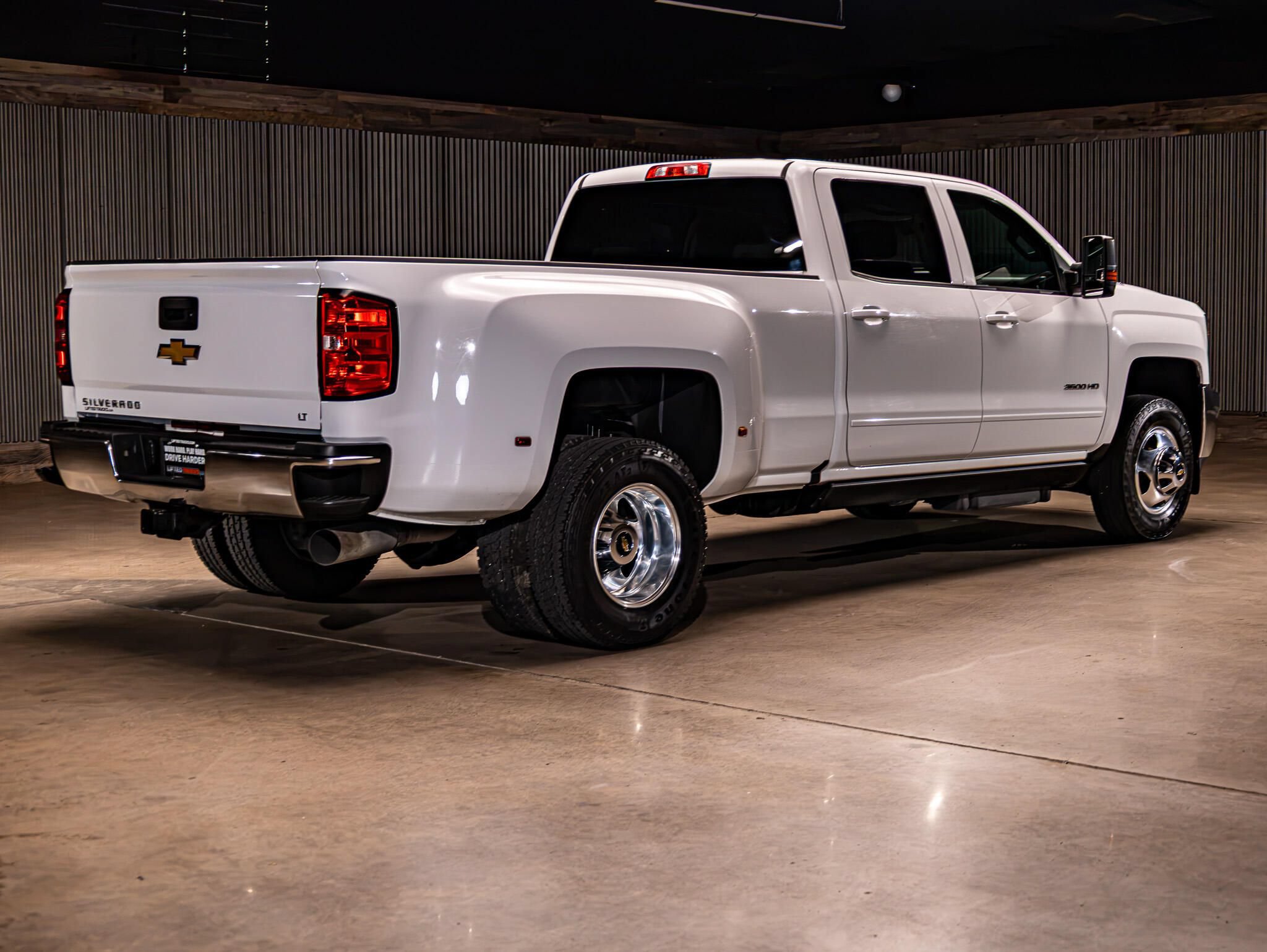 Used 2016 Chevrolet Silverado 3500 LT RWD image 9