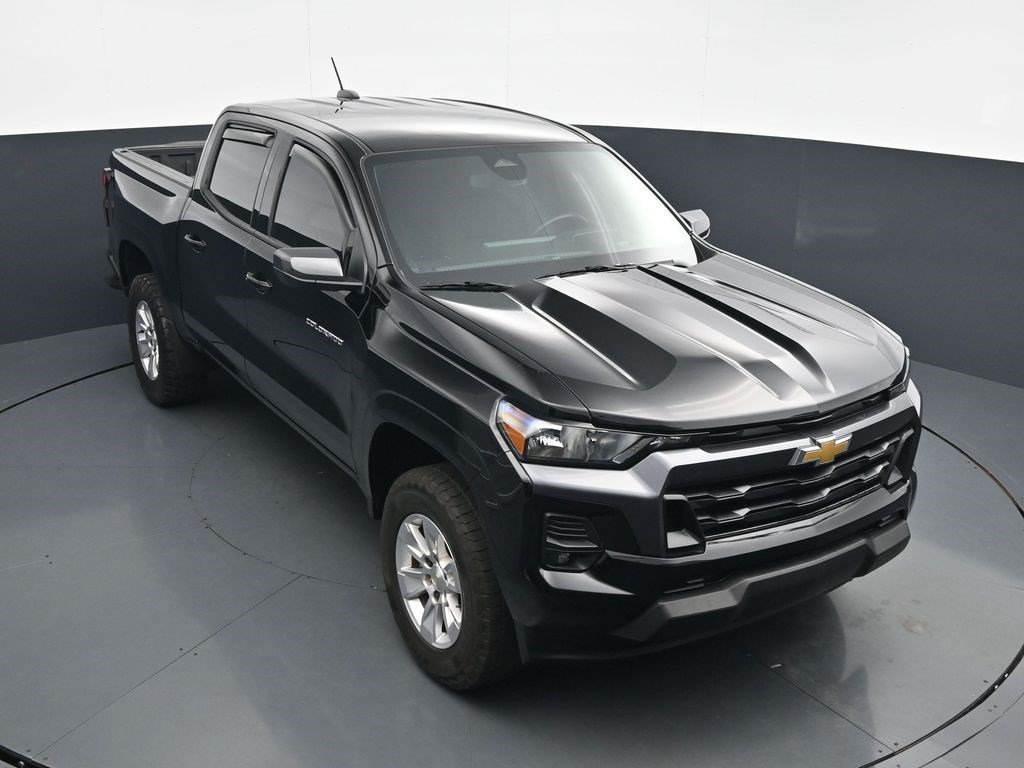 Used 2024 Chevrolet Colorado LT w/ LT Convenience Package RWD image 16