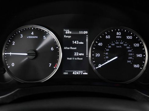 Used 2018 Lexus IS 300 AWD w/ Comfort Package image 18