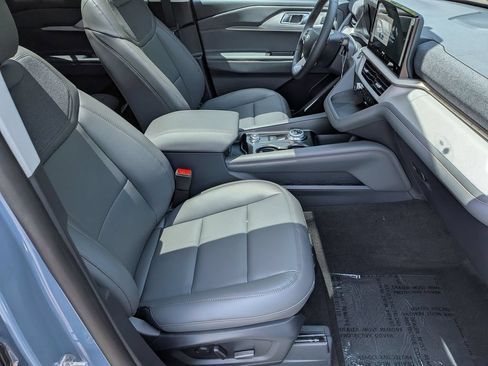 New 2026 Ford Explorer Active w/ Active Comfort Package AWD/4WD image 24