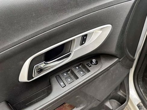 Used 2012 Chevrolet Equinox LS image 15