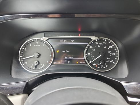 Used 2022 Nissan Pathfinder SV FWD image 17
