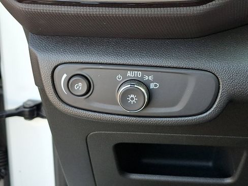 Used 2023 Chevrolet TrailBlazer LS FWD image 24