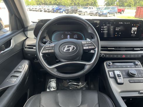Used 2025 Hyundai Palisade SEL FWD image 30