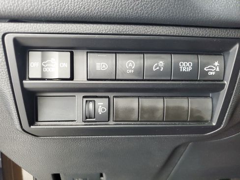 Used 2022 Toyota Tundra Limited AWD/4WD image 21