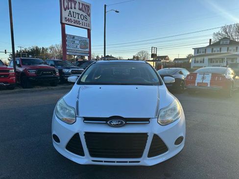Used 2014 Ford Focus SE image 3
