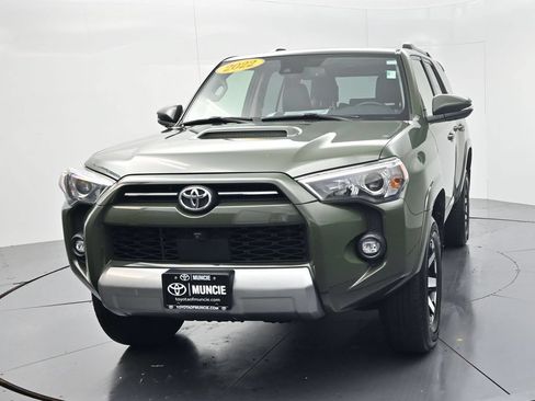 Used 2022 Toyota 4Runner TRD Off-Road Premium AWD/4WD image 3