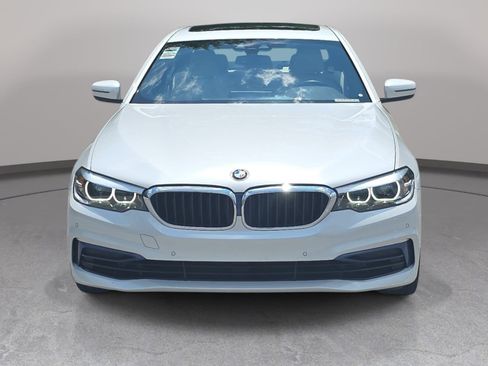 Used 2020 BMW 540i w/ Convenience Package RWD image 2