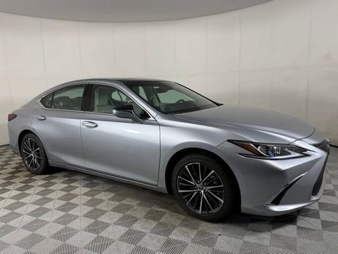 Used 2024 Lexus ES 350 w/ Premium Package FWD image 11