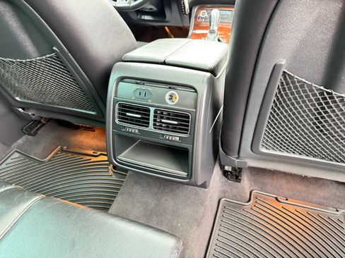 Used 2012 Volkswagen Touareg VR6 image 42