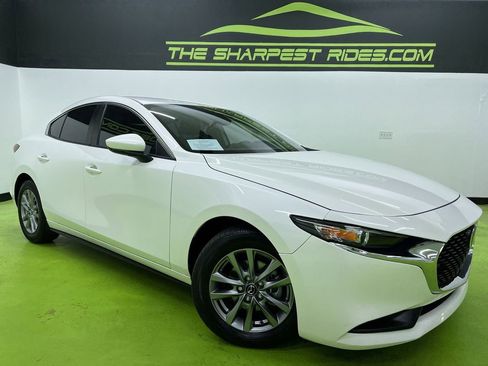 Used 2025 MAZDA MAZDA3 s FWD image 1