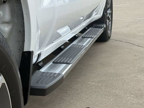 Certified 2024 Chevrolet Silverado 1500 LT w/ Texas Edition Plus RWD image 11