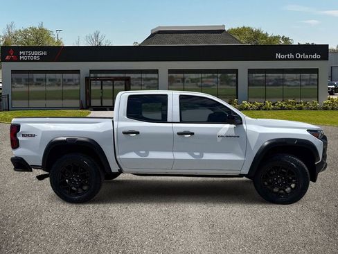 Used 2023 Chevrolet Colorado Trail Boss w/ LPO, Dark Essentials Package AWD/4WD image 6