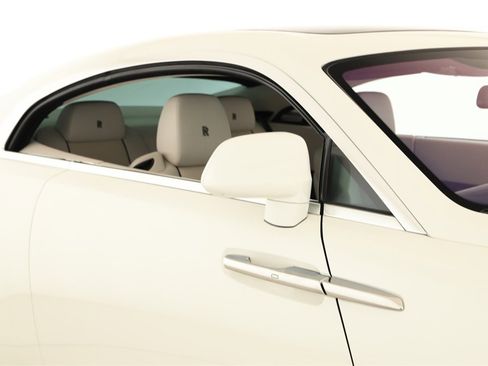 Used 2015 Rolls-Royce Wraith image 34