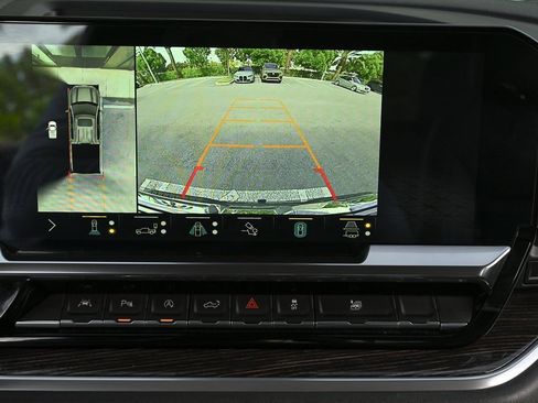 Used 2022 GMC Sierra 1500 Elevation w/ Elevation Premium Package image 28