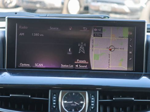 Used 2018 Lexus LX 570 4WD image 12