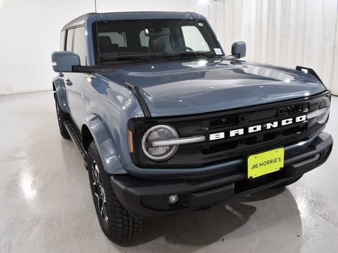 Used 2023 Ford Bronco Outer Banks AWD/4WD image 4