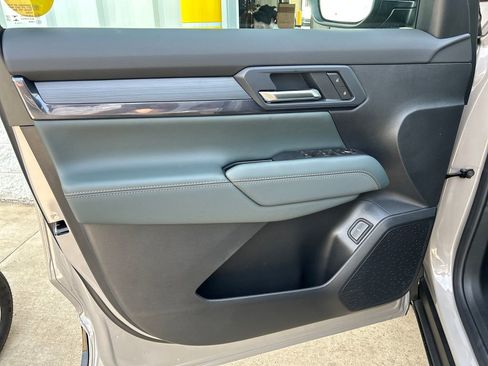 New 2026 GMC Terrain AT4 w/ LPO, Floor Liner Package AWD/4WD image 15