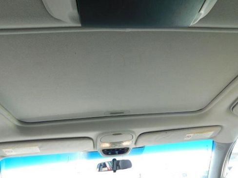 Used 2004 Toyota Sienna image 15