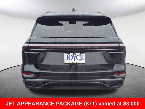 Used 2024 Lincoln Nautilus Reserve w/ Equipment Group 202A image 4