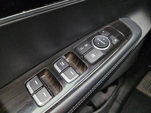 Used 2019 Kia Sorento L image 27