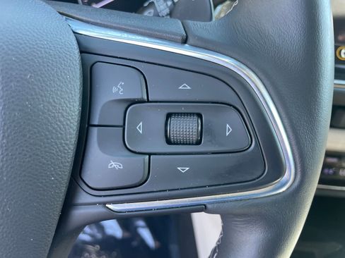 Used 2023 Buick Envision Essence AWD/4WD image 14