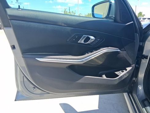 Used 2024 BMW 330i Sedan w/ Premium Package RWD image 13