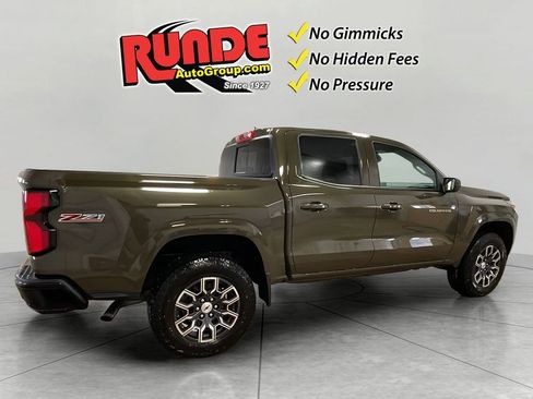 Used 2023 Chevrolet Colorado Z71 w/ Z71 Convenience Package 2 image 4