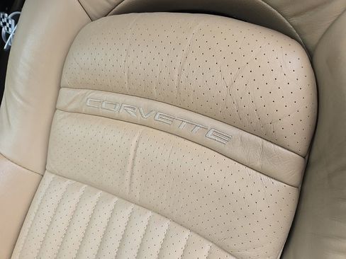 Used 2003 Chevrolet Corvette Convertible w/ Preferred Equipment Group1 image 33