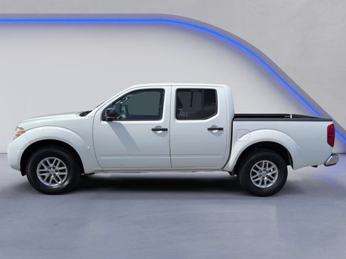 Used 2016 Nissan Frontier SV RWD image 5