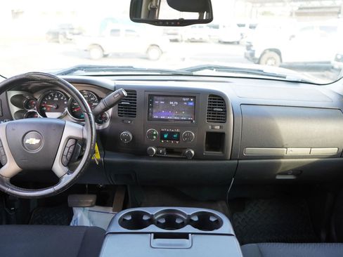 Used 2014 Chevrolet Silverado 2500 LT w/ Custom Sport Truck Package image 20