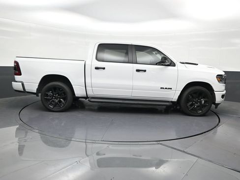 Used 2024 RAM 1500 Laramie AWD/4WD image 7