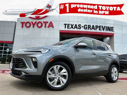 Used 2025 Buick Encore GX Preferred FWD image 1