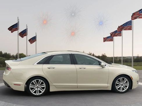 Used 2014 Lincoln MKZ w/ Equipment Group 102A Reserve FWD image 8