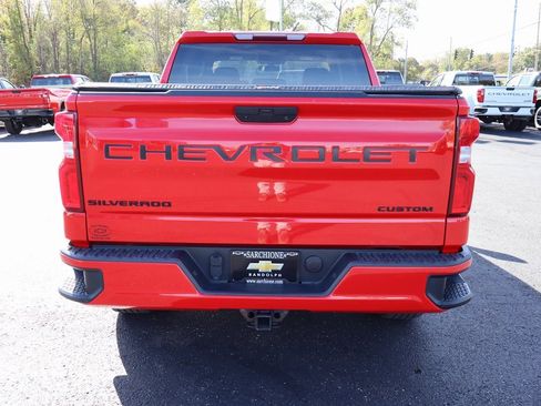 Used 2020 Chevrolet Silverado 1500 Custom w/ Custom Value Package image 25
