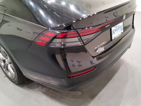 Used 2023 Honda Accord EX image 12