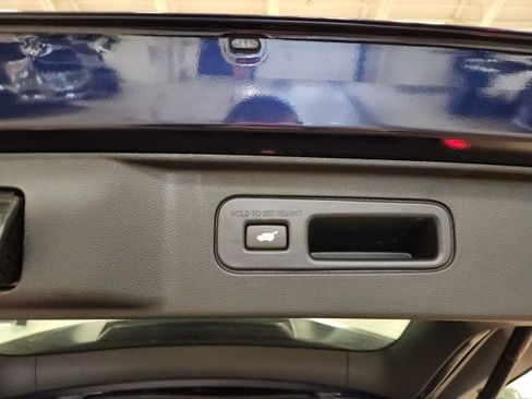 Certified 2025 Honda Pilot EX-L image 28