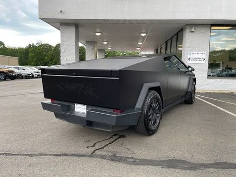 Used 2024 Tesla Cybertruck Cyberbeast AWD/4WD image 4