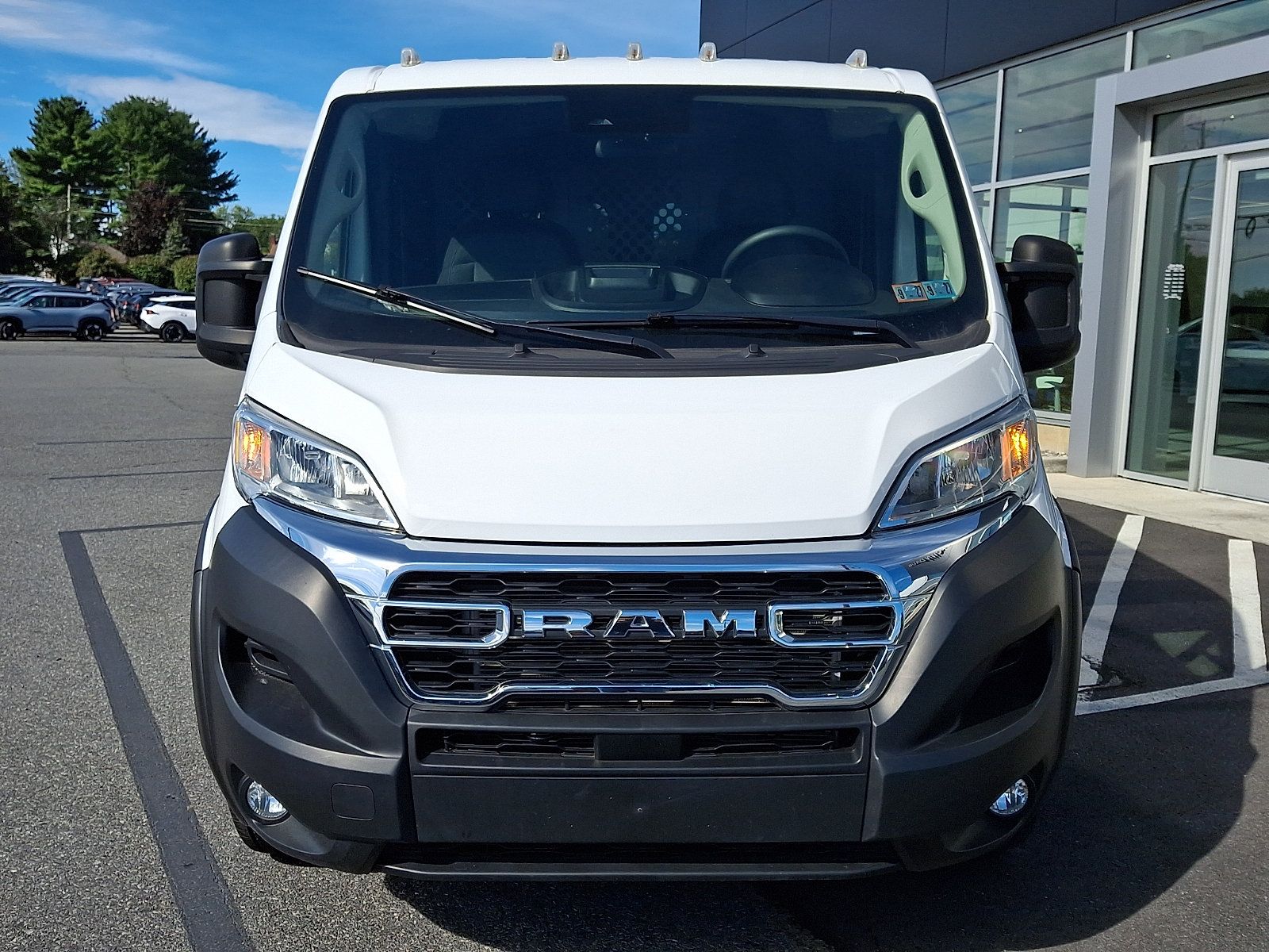 Used 2025 RAM ProMaster 2500 w/ U-Haul Equipment Group FWD image 2