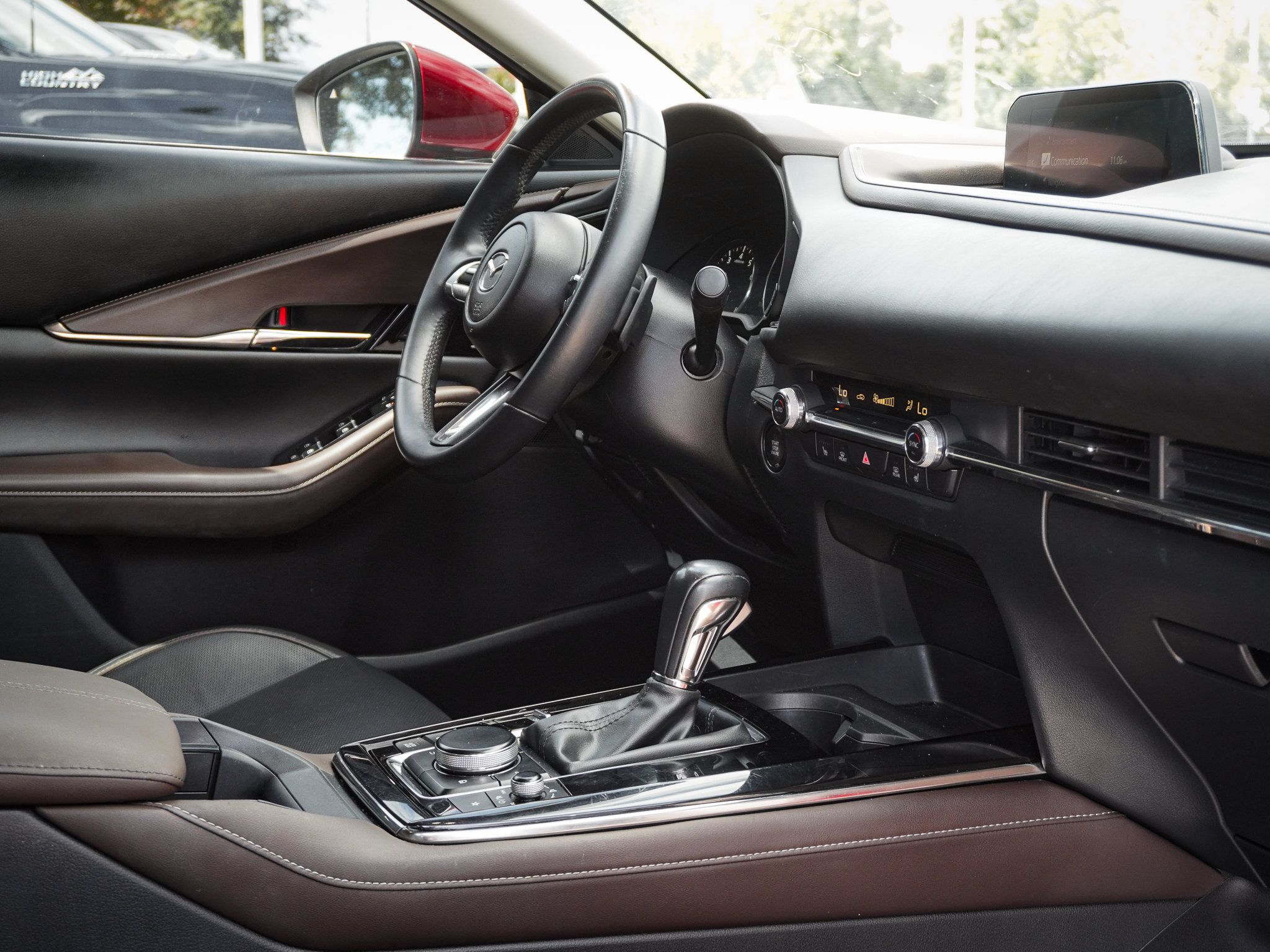 Used 2021 MAZDA CX-30 FWD 2.5 S w/ Premium Package image 31
