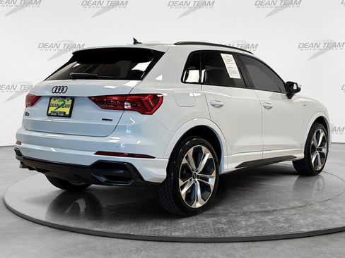 Used 2022 Audi Q3 2.0T Premium Plus w/ Premium Plus Package AWD/4WD image 4