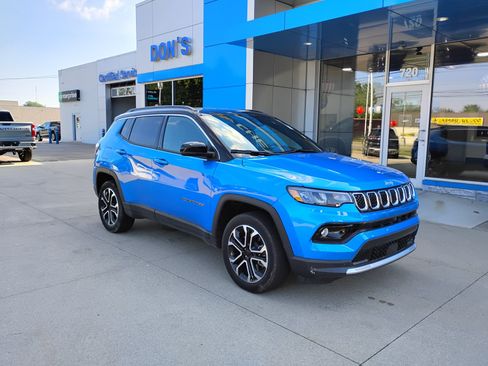 Used 2023 Jeep Compass Limited AWD/4WD image 4