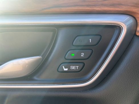 Used 2020 Honda CR-V EX-L image 17