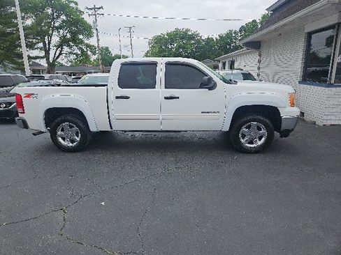 Used 2010 GMC Sierra 1500 SLE w/ Power Pack Plus AWD/4WD image 2