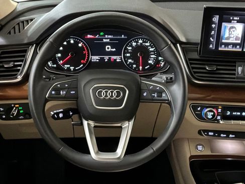 Used 2023 Audi Q5 Premium w/ Convenience Package AWD/4WD image 13