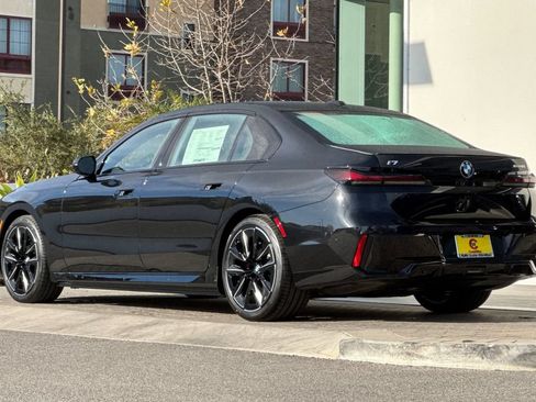 New 2026 BMW i7 xDrive60 w/ Executive Package AWD/4WD image 5