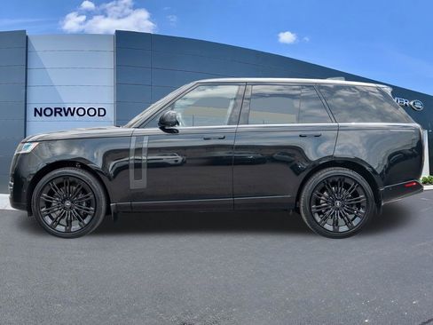 Used 2023 Land Rover Range Rover SE AWD/4WD image 7
