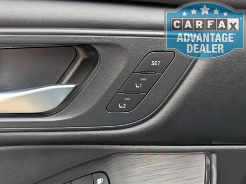 Used 2025 Nissan Rogue SL w/ SL Premium Package AWD/4WD image 17