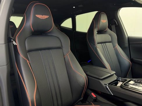 Used 2025 Aston Martin DBX 707 image 4