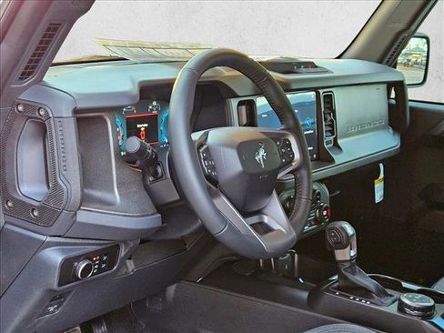 New 2025 Ford Bronco Big Bend image 3